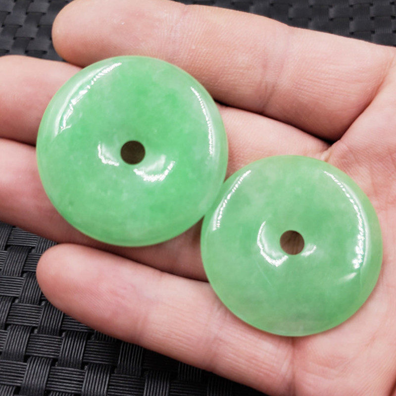 玉石吊坠豆绿色平安扣挂件玉石平安扣吊坠玉钱平安扣玉坠项链坠,珠宝/钻石/翡翠,颈饰,淘宝优惠券,粉丝福利购,淘宝优惠卷