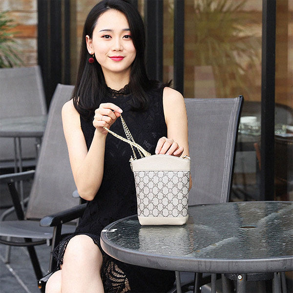 欧美大牌真皮小包包女2018新款手机包时尚链条包百搭零钱斜挎包潮