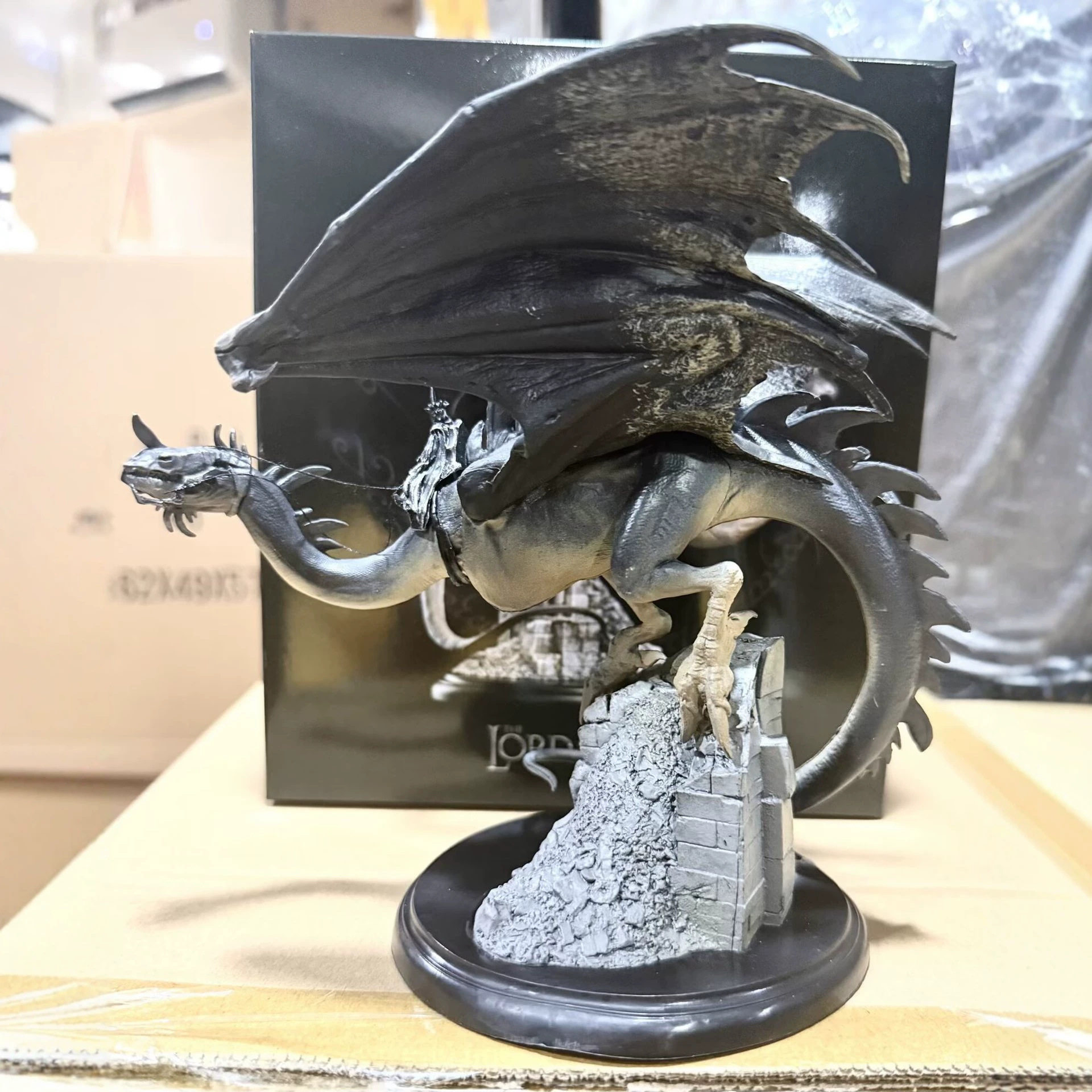 指环王手办魔戒戒灵龙雕像模型
