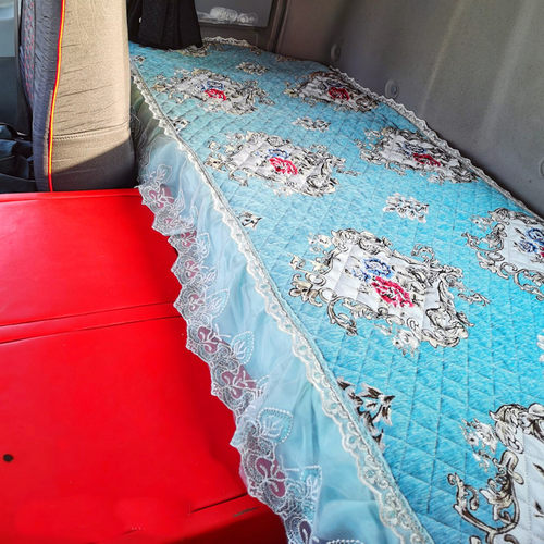 汕德卡重汽c7hg7h斯太尔卧铺垫