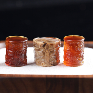 陈万福天然缅甸琥珀蜜蜡溶洞白妖花老油根雕刻瑞兽纹桶珠吊装挂件