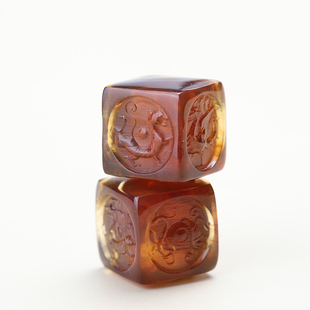 万福缅甸琥珀金棕珀红蜜紫罗兰四大神兽青龙白虎朱雀玄武方珠吊坠