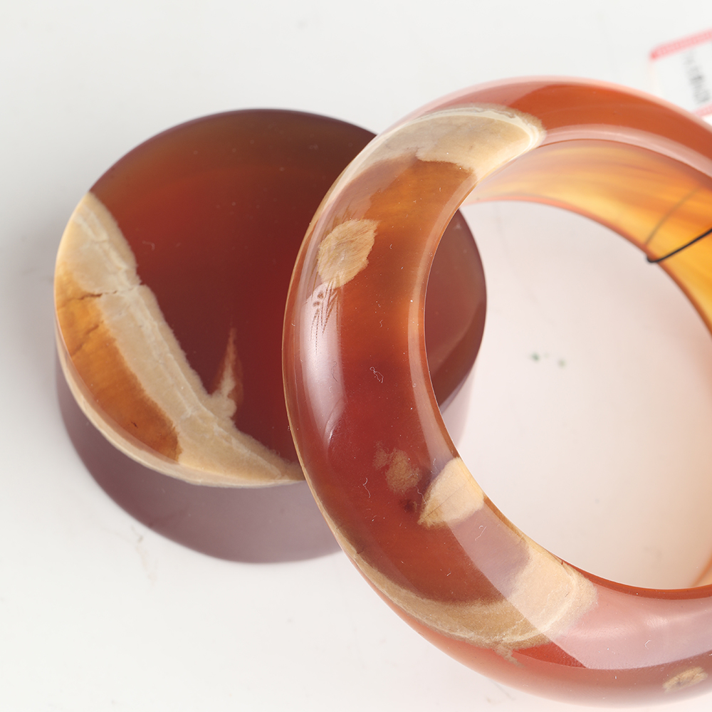 万福缅甸琥珀茶蜜白根蛋黄溶洞59mm正圈手镯女士款大气古典素雅