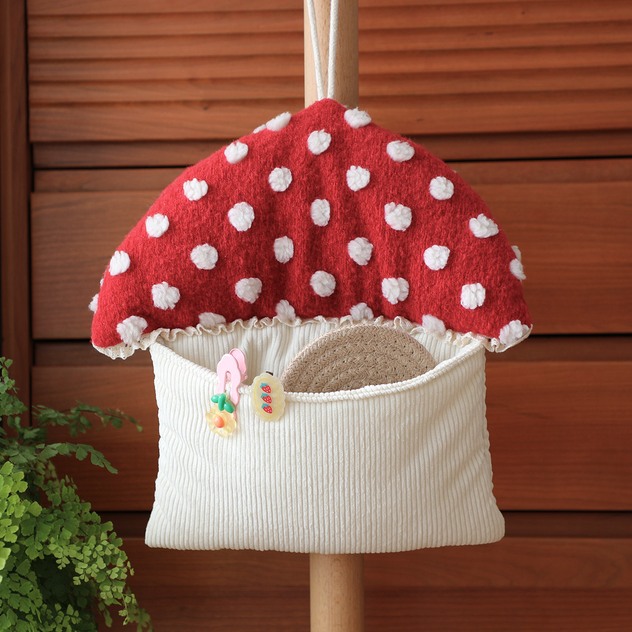 创意挂袋儿童房可爱蘑菇装饰袋壁挂式奶油风宿舍床头手机置物袋,收纳整理,收纳挂袋,淘宝优惠券,粉丝福利购,淘宝优惠卷