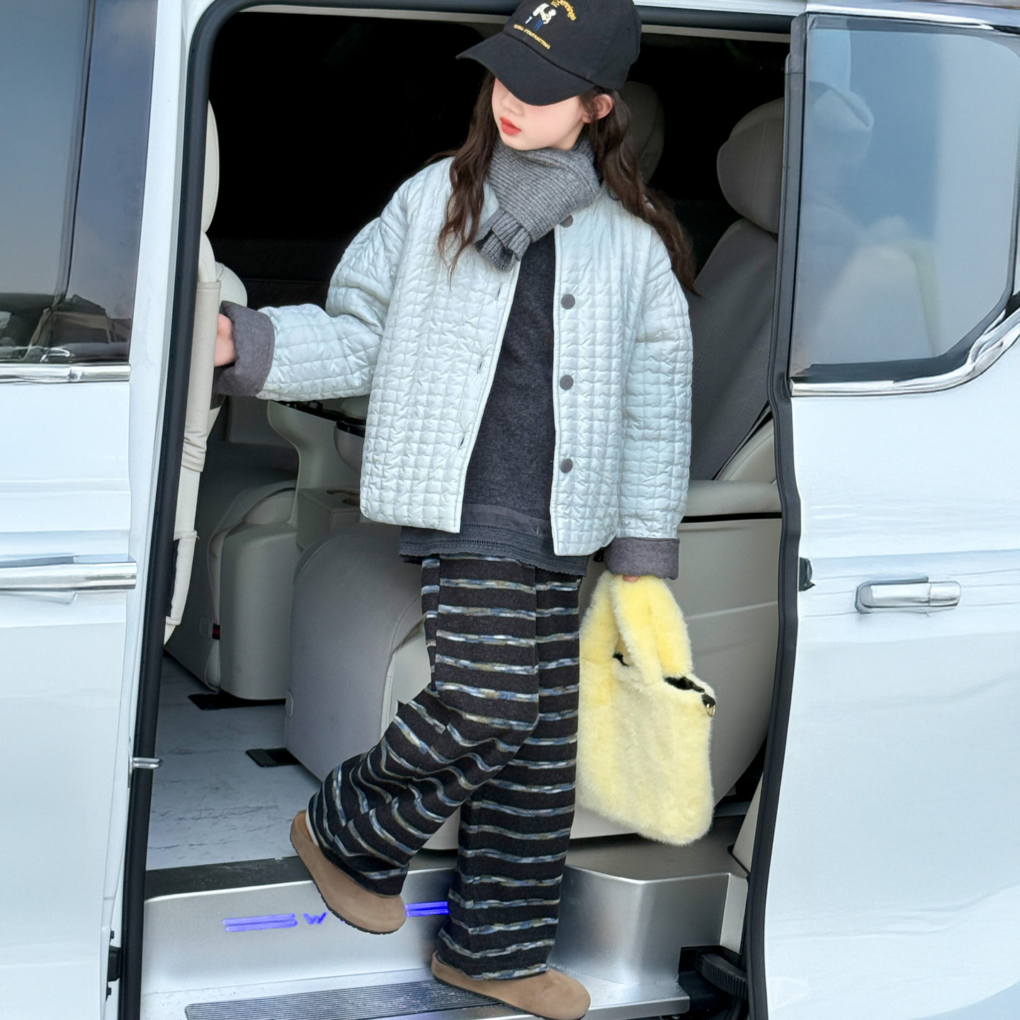 女童棉服秋冬装2025新款中大童夹棉圆领外套韩版加绒加厚棉衣轻便