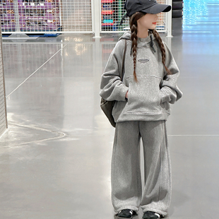 女童羊驼绒套装秋冬2025新款中大童连帽外套加厚休闲裤加绒两件套