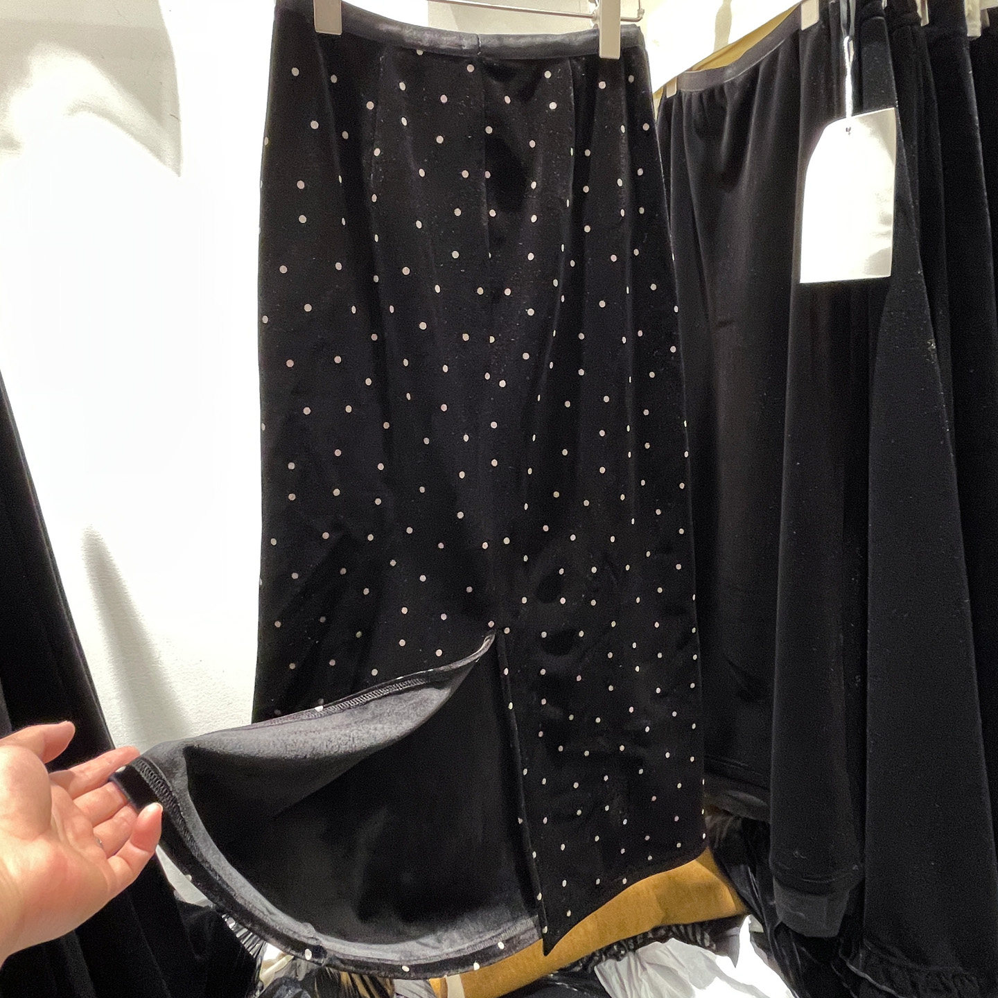 加绒加厚后开叉丝绒波点半身裙女2025冬季新款松紧腰包臀直筒裙子,女装/女士精品,半身裙,淘宝优惠券,粉丝福利购,淘宝优惠卷