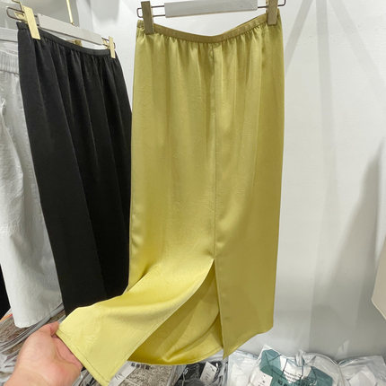 肌理感醋酸缎面半身裙女2026新款夏季松紧腰中长款后开叉直筒裙子