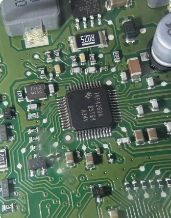 TRF4260A QFP48汽车电脑板芯片贴片拆机带板的质量保证