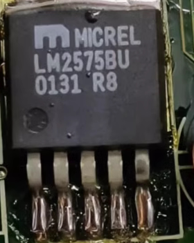 LM2575BU 汽车电脑板稳压电源三极管