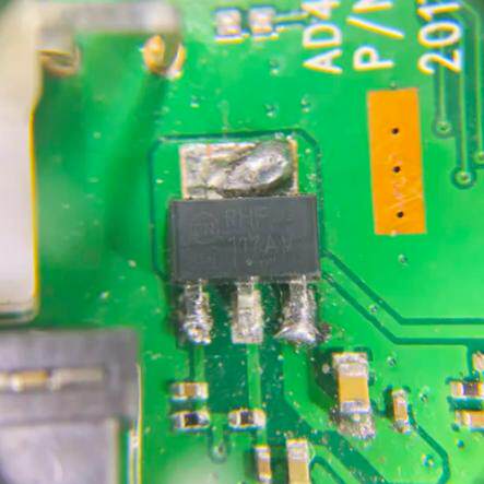 全新原装 NCV1117STAT3G 丝印117AV 贴片SOT223 线性稳压器IC芯片