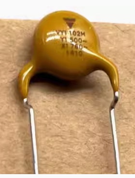 VY1102M 760v 500v x1 y1 吉利Ev450新能源充电机安规电容