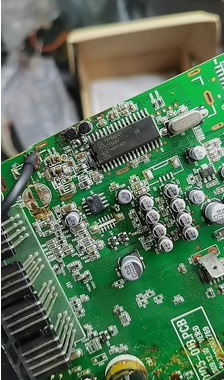 全新原装 TEF6624T TEF6624 TEF6624T/V1 SOP32 调谐器芯片