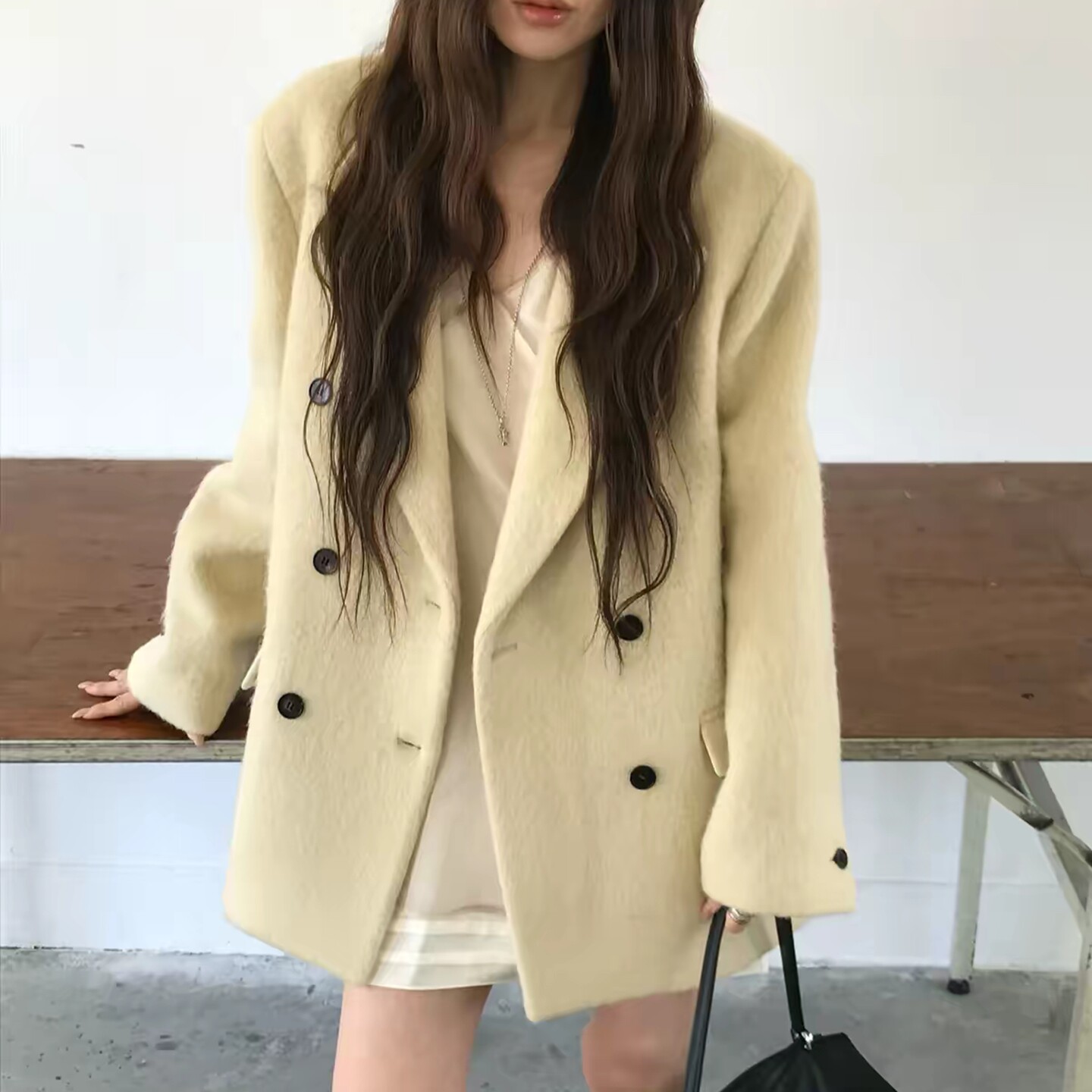 韩国女装洋气简约系扣翻领外套