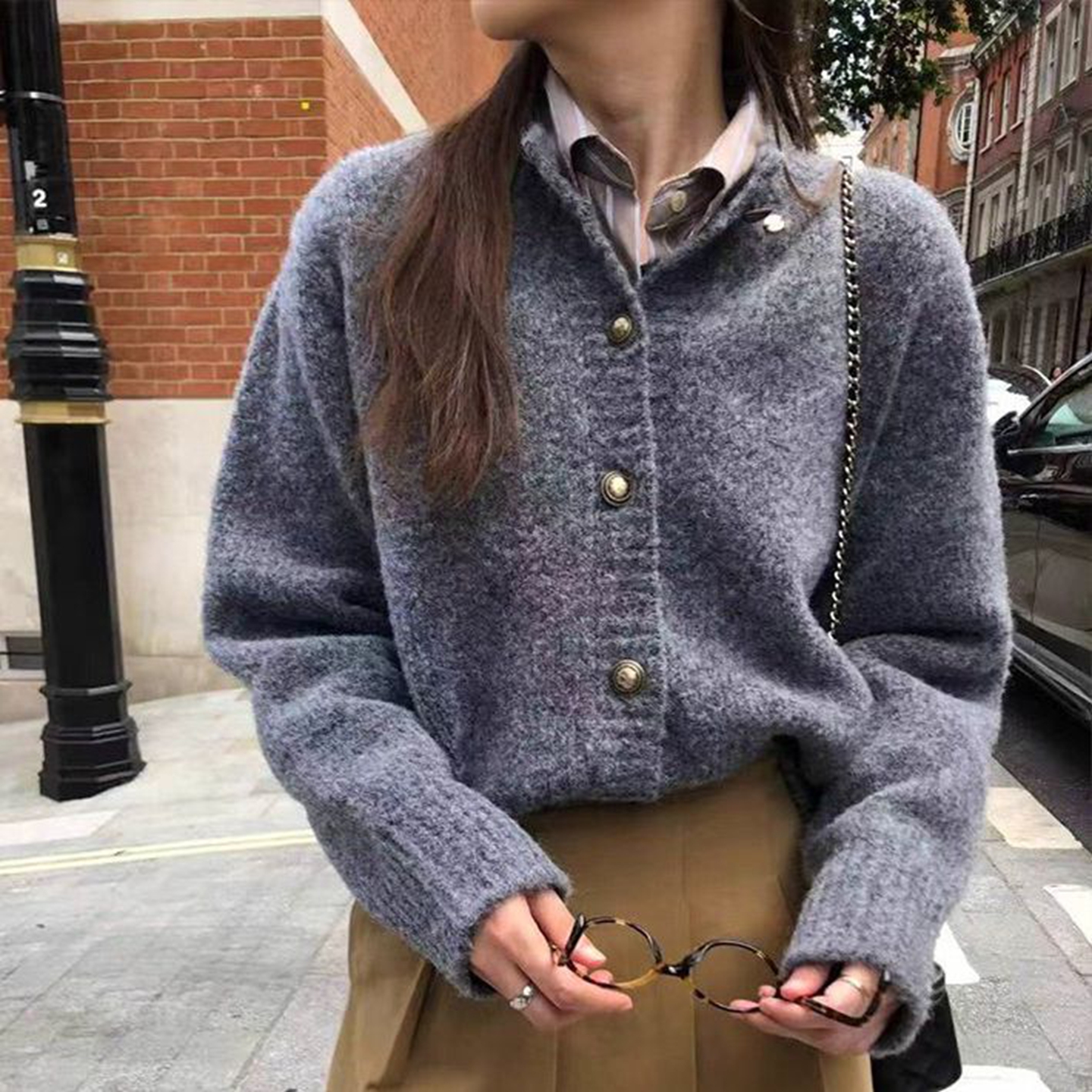 韩国代购单排扣圆领纯色针织毛衣