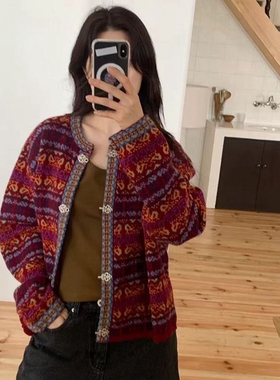 现韩国东大门代购fure2025秋冬休闲复古重工印花圆领系扣针织外套