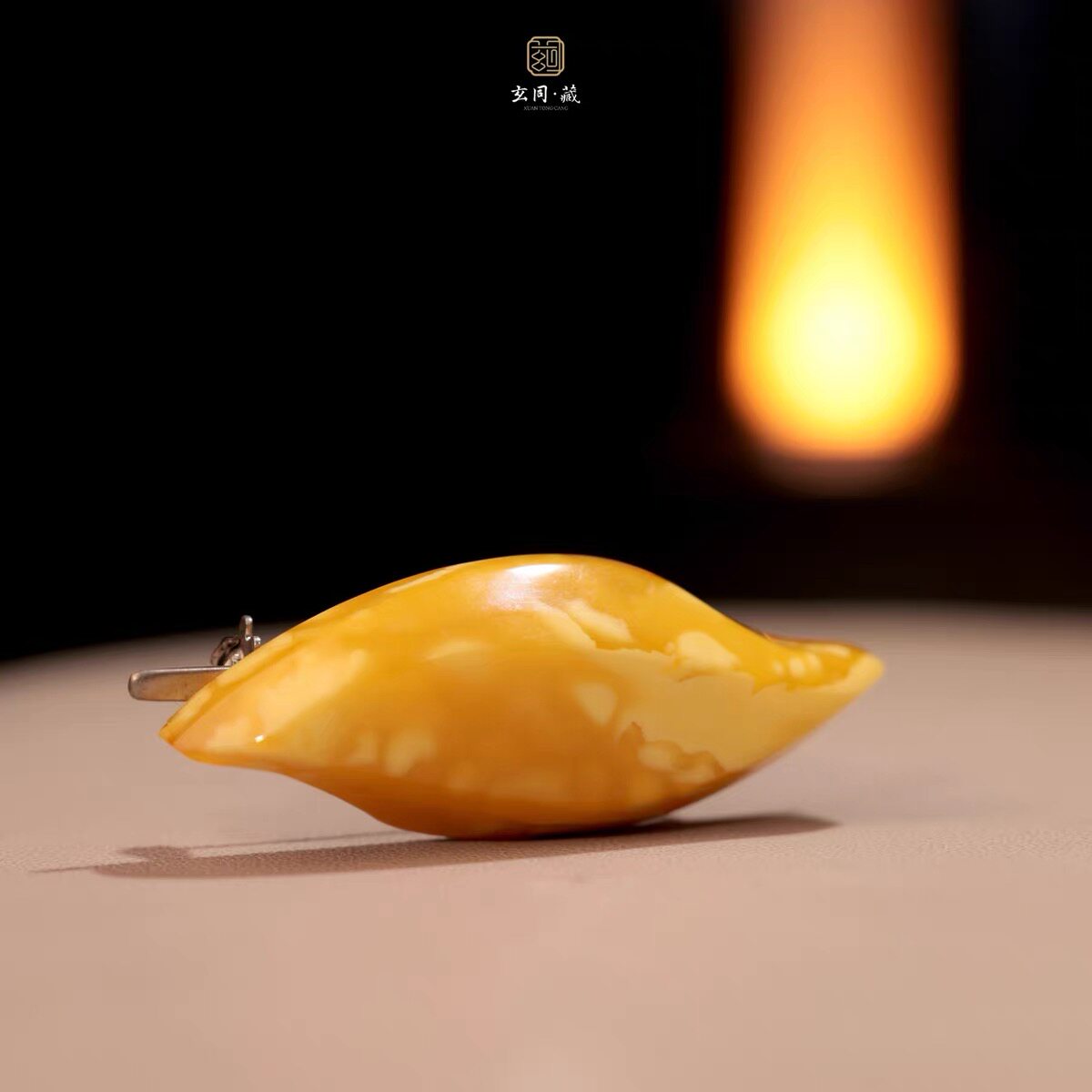 玄同藏原创设计老花蜡随型柳叶胸针天然满花鸡油黄老蜜蜡轻奢配饰
