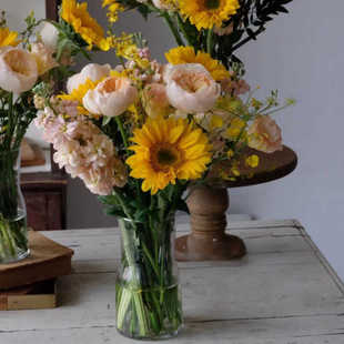 鲜花混搭花束花艺师设计混搭鲜花向日葵时令鲜花随机组合