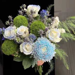 云南昆明鲜花顺丰包邮混搭鲜花组合牡丹菊碎冰蓝玫瑰绿石竹等搭配
