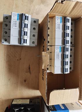 询价三菱开关  BH-D6 C25 3 个 MTSUBISHI