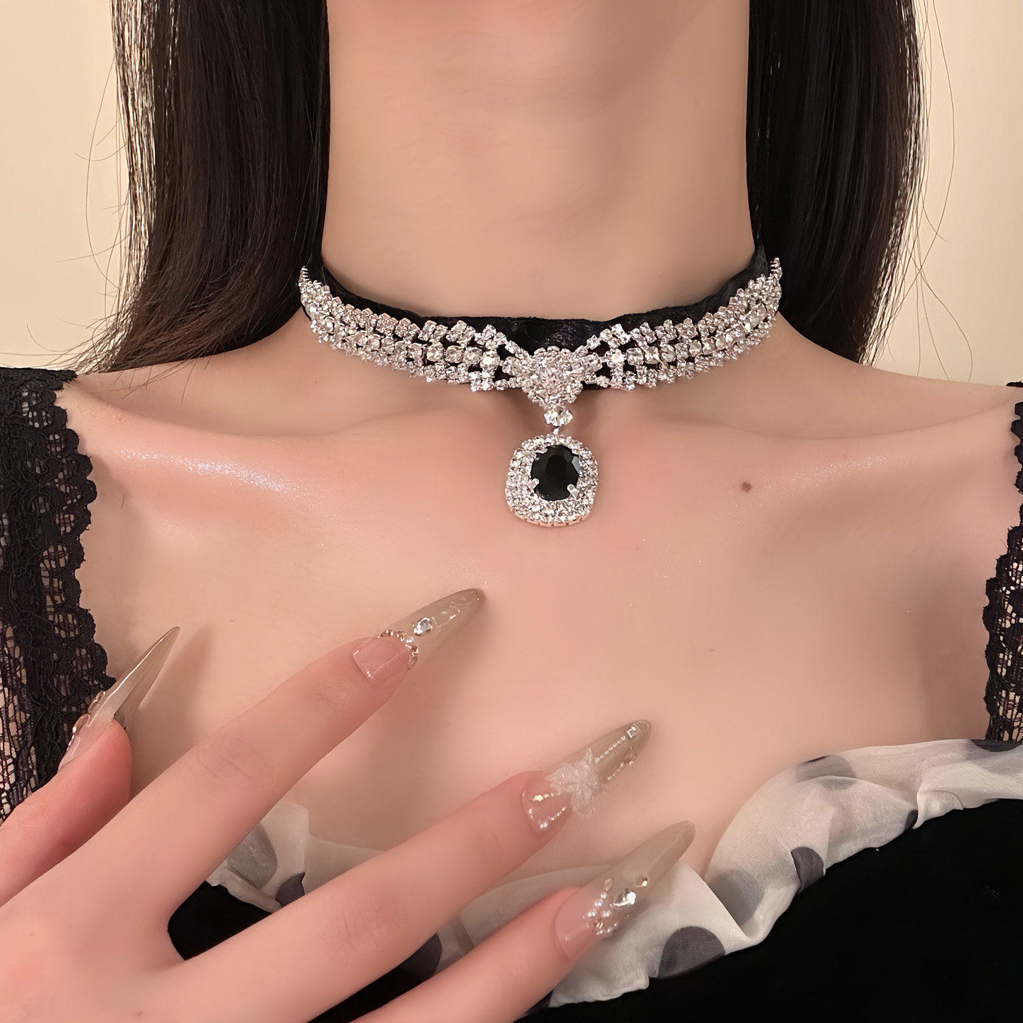 HEY TAO冬季贵气感黑色闪钻choker项链女精致高级感晚宴配饰颈链