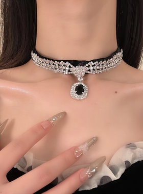 HEY TAO冬季贵气感黑色闪钻choker项链女精致高级感晚宴配饰颈链