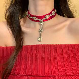 HEY TAO轻奢复古水钻红色丝绒choker项链女款精致高级感颈链配饰