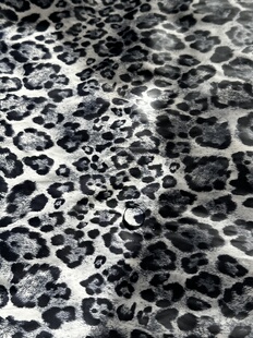 高密 豹纹款 羽绒服布料 面料 2米 宽1.45米左右 白青色