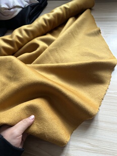 黄色 宽1.45米左右 双面 6285面料 羊毛绒布料 一米