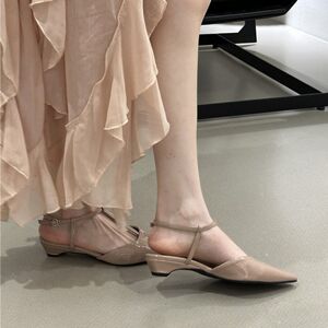 法式粗跟丁字带尖头包头凉鞋女2026夏季新款豹纹通勤鞋后空单鞋女