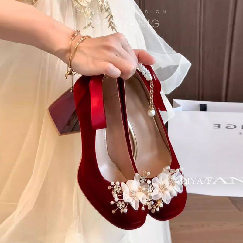 小个子红色玛丽珍高跟鞋女单鞋粗跟秀禾婚纱婚鞋新娘鞋订婚汉服鞋