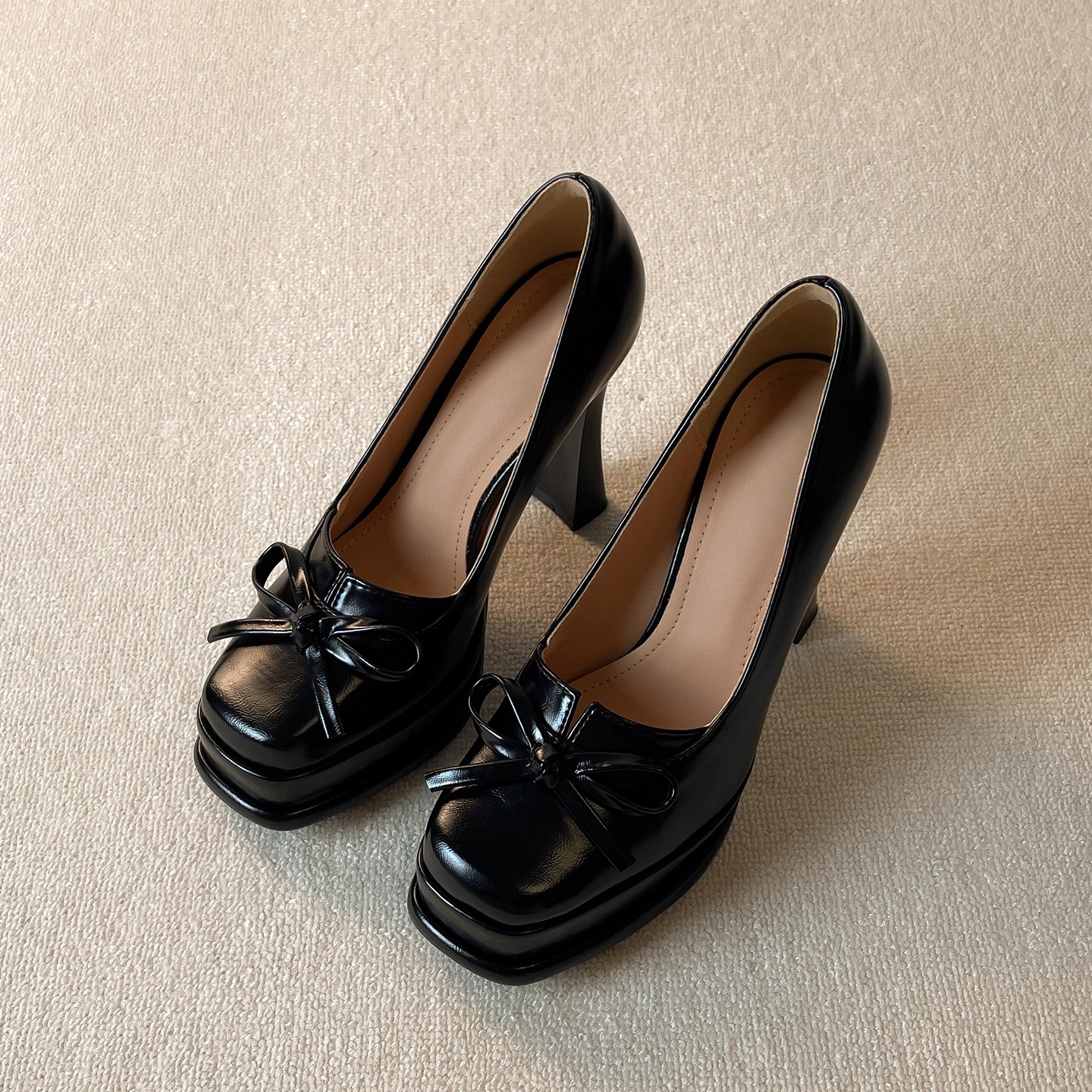 黑色洛丽塔小皮鞋不累脚厚底增高玛丽珍女鞋秋季高跟鞋