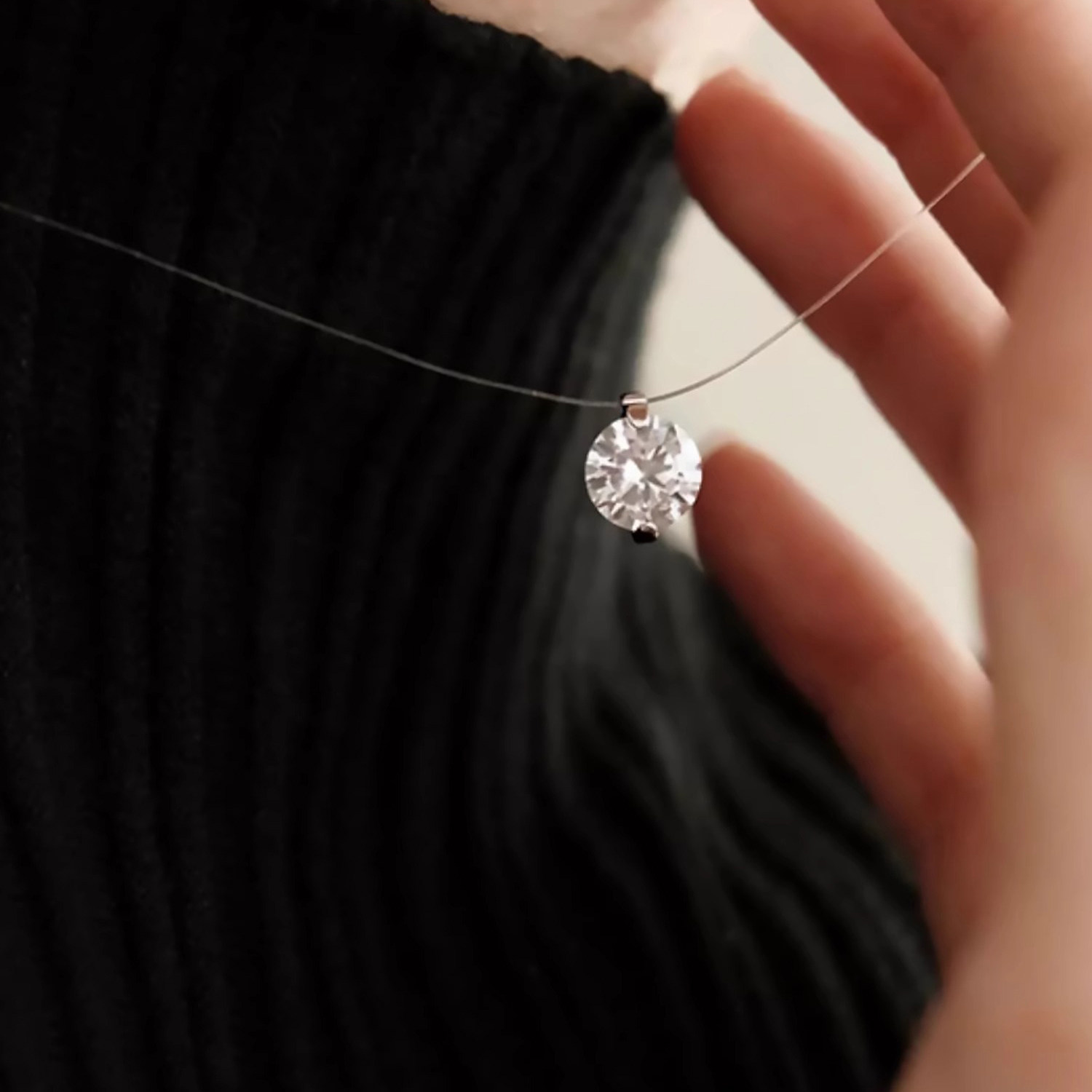 925纯银人鱼之泪项链女爆款轻奢法式简约精致鱼线莫桑钻石毛衣链