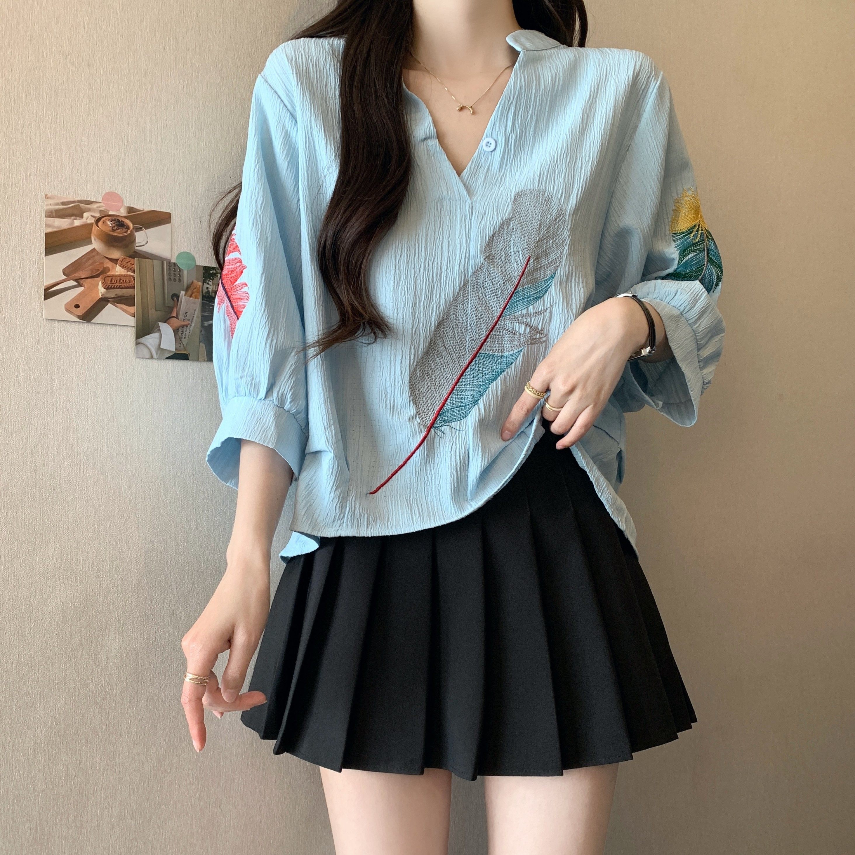 大码女装V领刺绣棉麻衬衫夏季胖妹妹设计感别致宽松七分袖上衣潮,女装/女士精品,大码内搭,淘宝优惠券,粉丝福利购,淘宝优惠卷