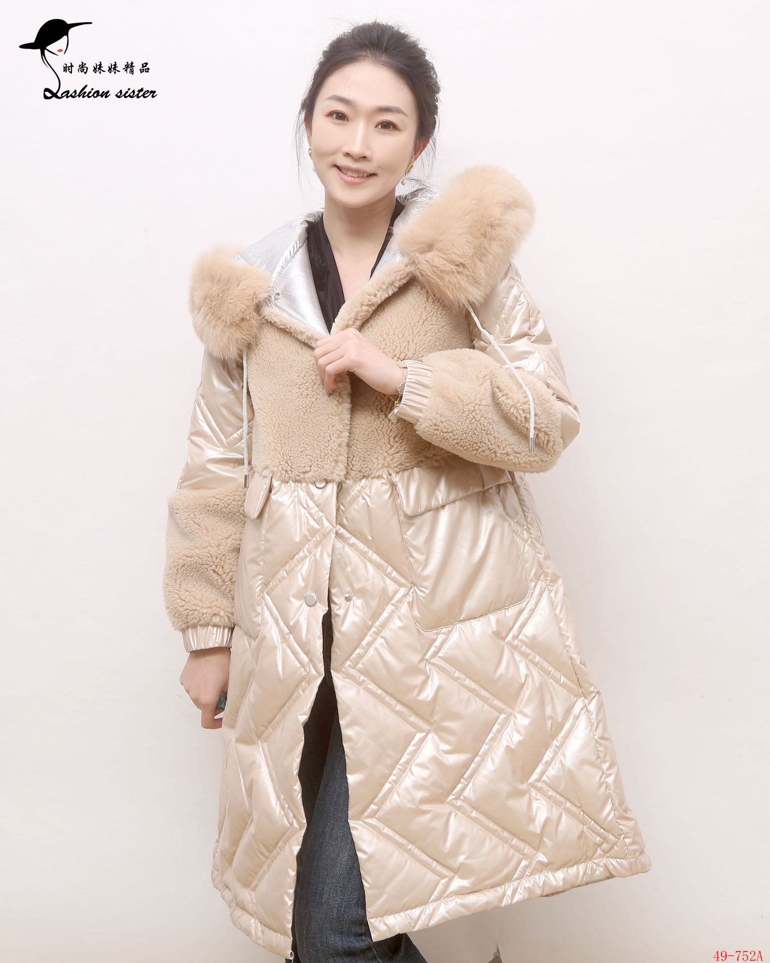 时尚妹妹精品2024 秋冬女颗粒羊毛镭射羽绒大衣 51-752A（瑕）