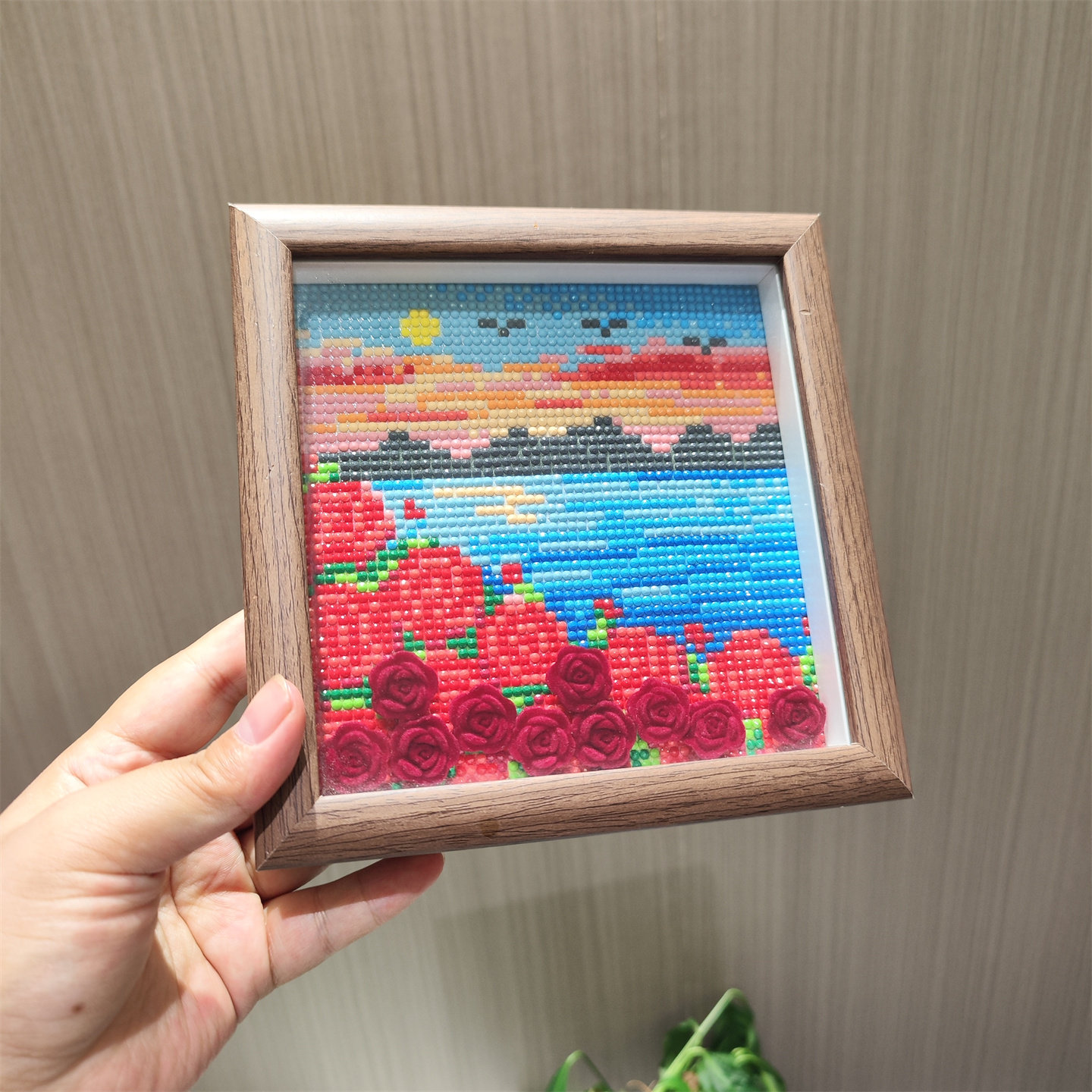 玫瑰海景钻石画【送画框】花卉2026新款手工花卉小幅钻石绣摆台