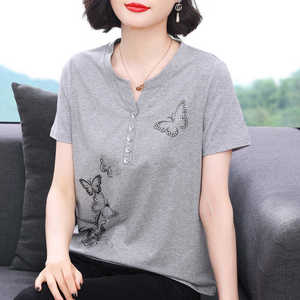 妈妈装短袖t恤女新款2026夏季洋气纯棉减龄V领小衫中老年宽松上衣