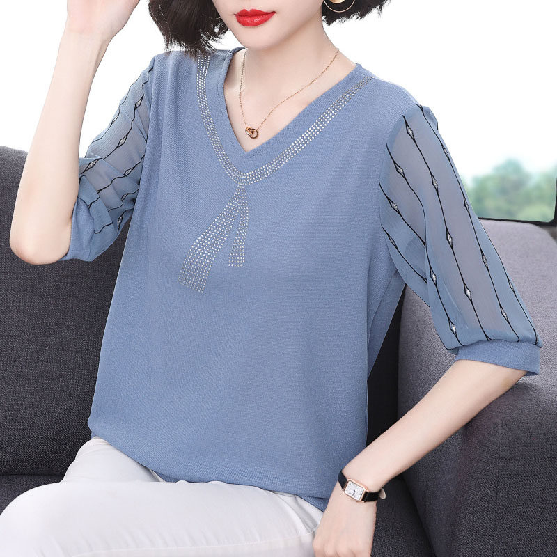 中袖t恤女 宽松2026新款秋衣外穿中老年人妈妈装洋气上衣针织小衫