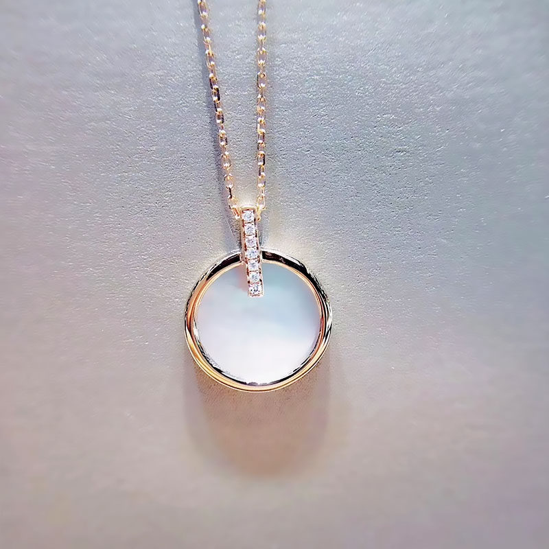 包邮18K玫瑰金白贝母钻石项链 小圆饼钻石项链吊坠女锁骨链正品