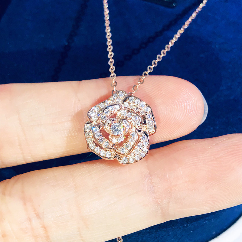 18K白金山茶花钻石项链锁骨链 玫瑰金花朵钻石吊坠女送女友妈妈