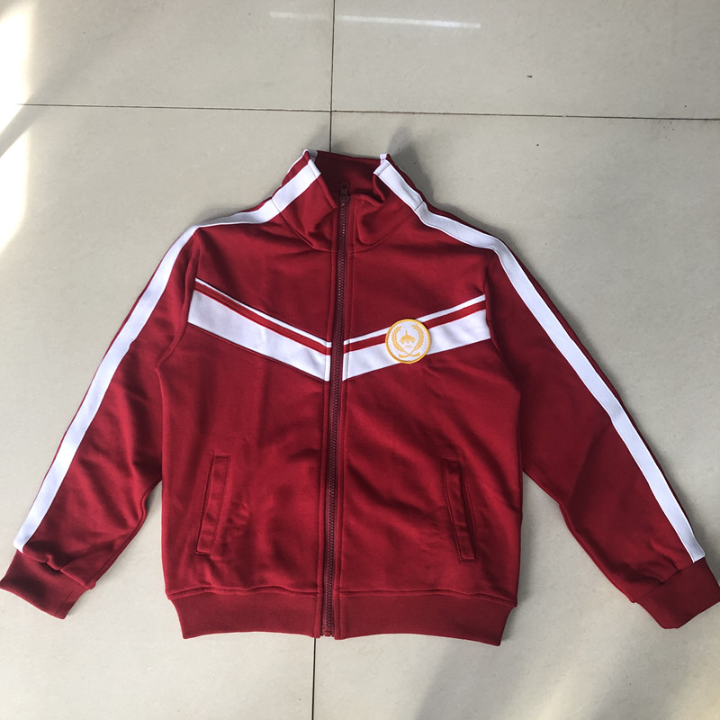 北京校服育才红款式多样