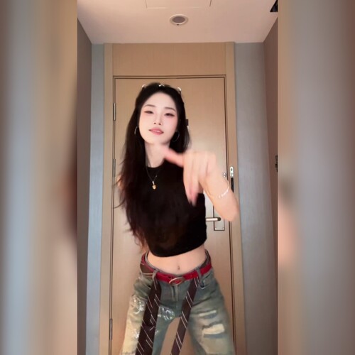 高腰破洞阔腿牛仔裤女显瘦百搭