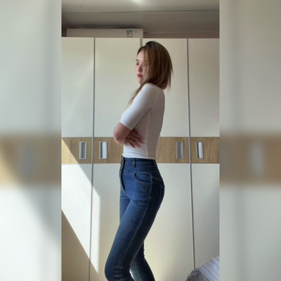 自然风格微喇牛仔裤百搭洒脱