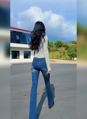 女士微喇修身显瘦舒适牛仔长裤