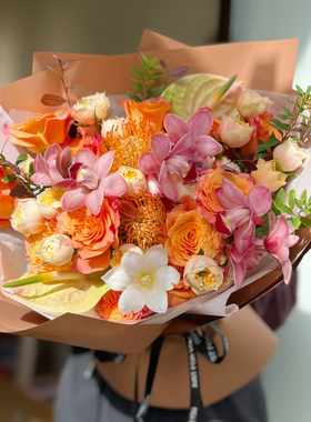 新品红橙色系蕙兰针垫混搭花束送长辈妈妈祝福生日西安同城配送