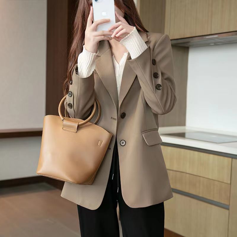 2025年新款高端设计感西装外套女秋新款宽松中长款休闲百搭上衣