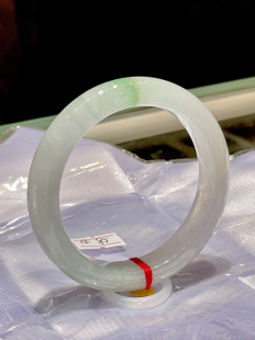 式 缅甸翡翠A货正品 百搭款 上手好看时尚 冰种飘花58圈口正圈手镯