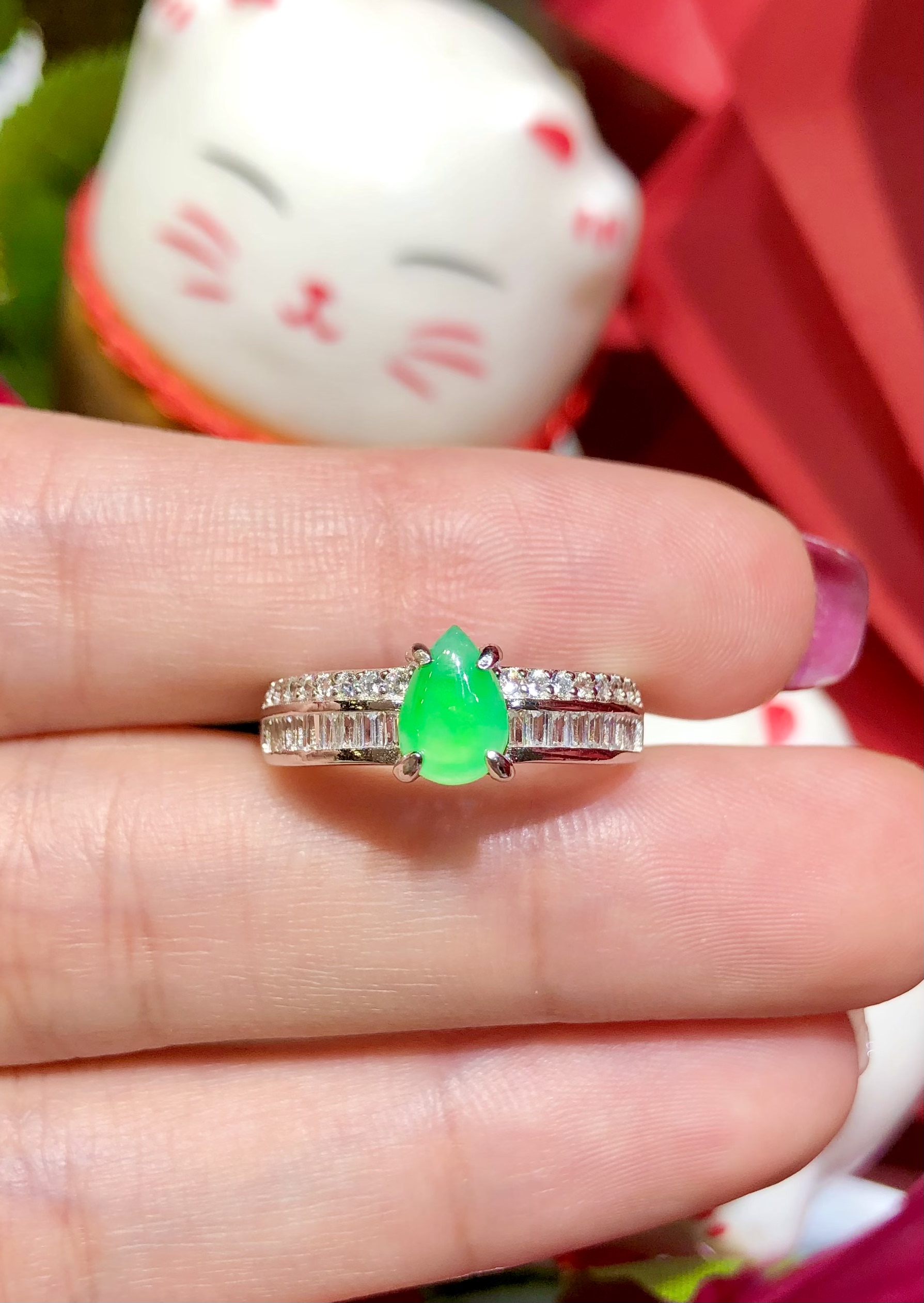 缅甸翡翠A货正品 冰种水润阳绿起光水滴戒指S925银时尚百搭大气款