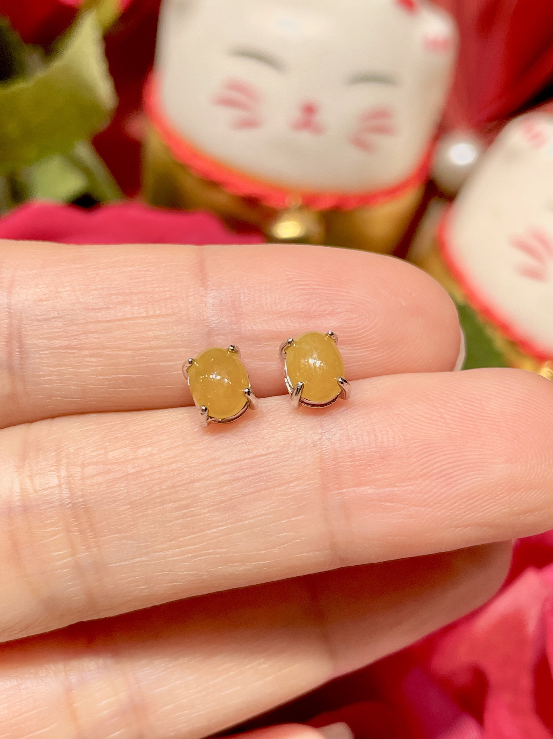 天然翡翠缅甸A货正品冰种黄翡蛋面耳钉S925银时尚百搭款经典大气