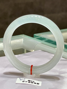 式 缅甸翡翠A货正品 百搭款 通透上手好看时尚 冰种59圈口正圈手镯